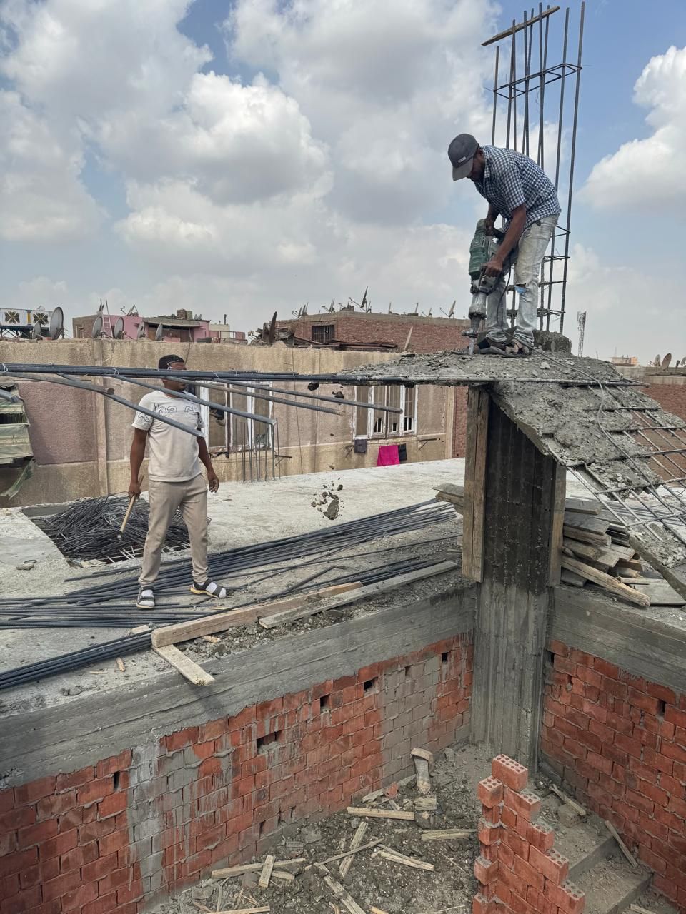 محافظة الجيزة تزيل 4 حالات بناء مخالف فى الوراق وكرداسة (3) محافظة الجيزة تزيل 4 حالات بناء مخالف فى الوراق وكرداسة (3)