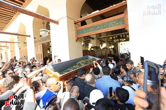 تشييع جنازة الدكتور أحمد عمر هاشم (38) تشييع جنازة الدكتور أحمد عمر هاشم (38)