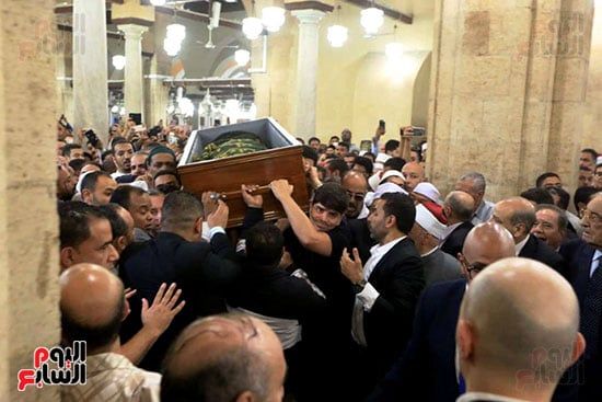 تشييع جنازة الدكتور أحمد عمر هاشم (24) تشييع جنازة الدكتور أحمد عمر هاشم (24)
