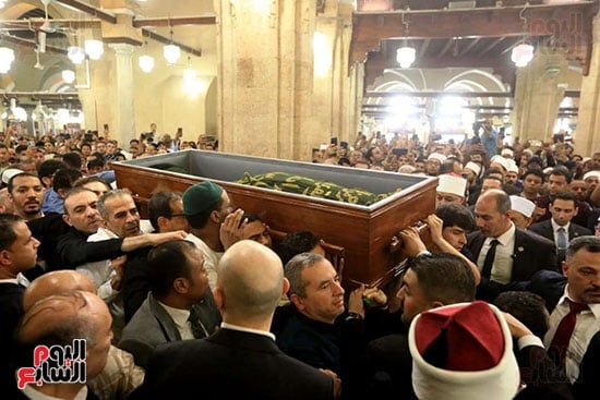 تشييع جنازة الدكتور أحمد عمر هاشم (29) تشييع جنازة الدكتور أحمد عمر هاشم (29)