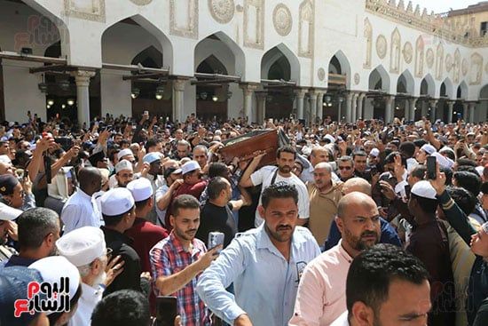 تشييع جنازة الدكتور أحمد عمر هاشم (11) تشييع جنازة الدكتور أحمد عمر هاشم (11)