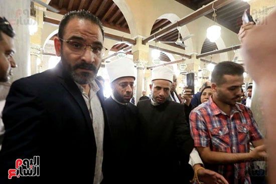 تشييع جنازة الدكتور أحمد عمر هاشم (10) تشييع جنازة الدكتور أحمد عمر هاشم (10)