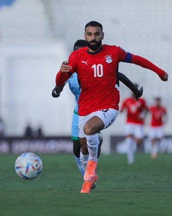 صلاح خلال المباراة