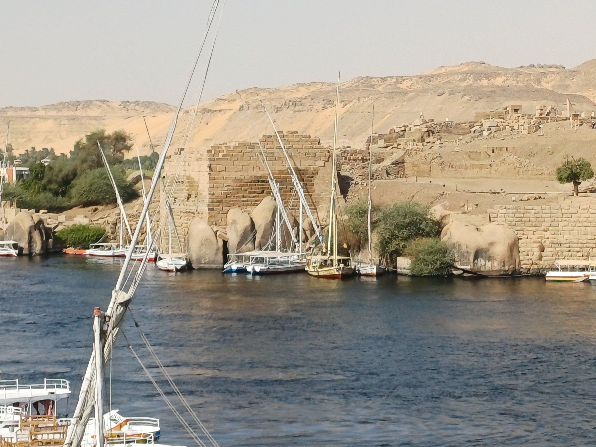 مقياس النيل فى أسوان مقياس النيل فى أسوان