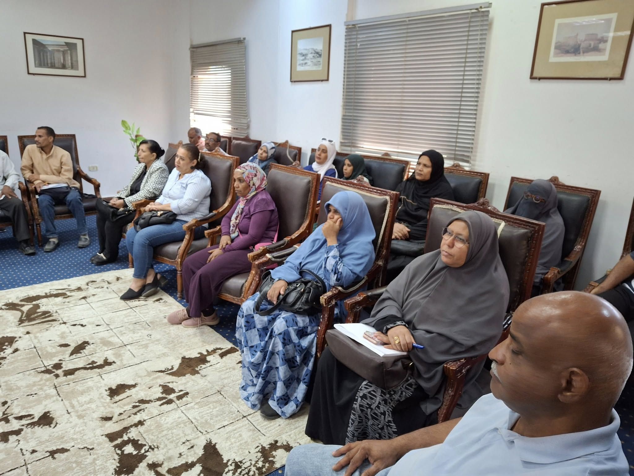 حضور ورشة عمل بالأقصر لبحث إعفاء غير القادرين من أعباء التأمين الصحي حضور ورشة عمل بالأقصر لبحث إعفاء غير القادرين من أعباء التأمين الصحي