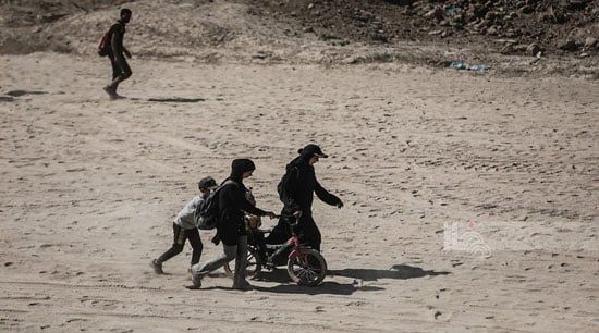 عودة الأسر الى منازلهم عودة الأسر الى منازلهم