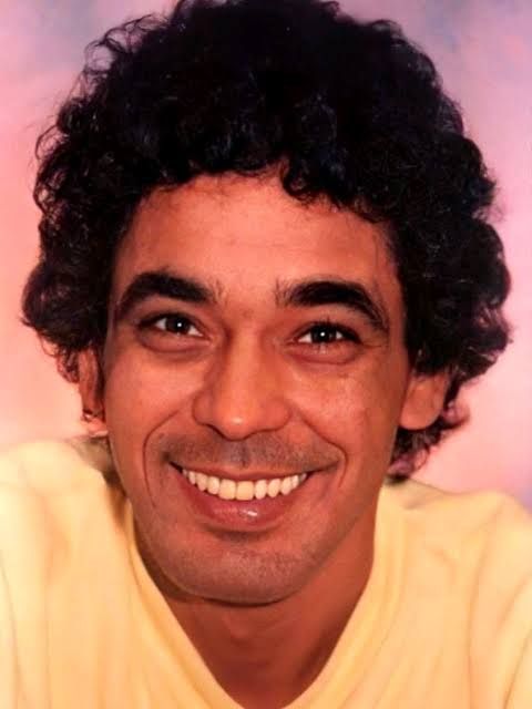 منير منير