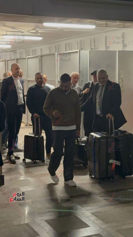 صور-وصول-مدرب-الأهلي-الجديد-(9) صور-وصول-مدرب-الأهلي-الجديد-(9)