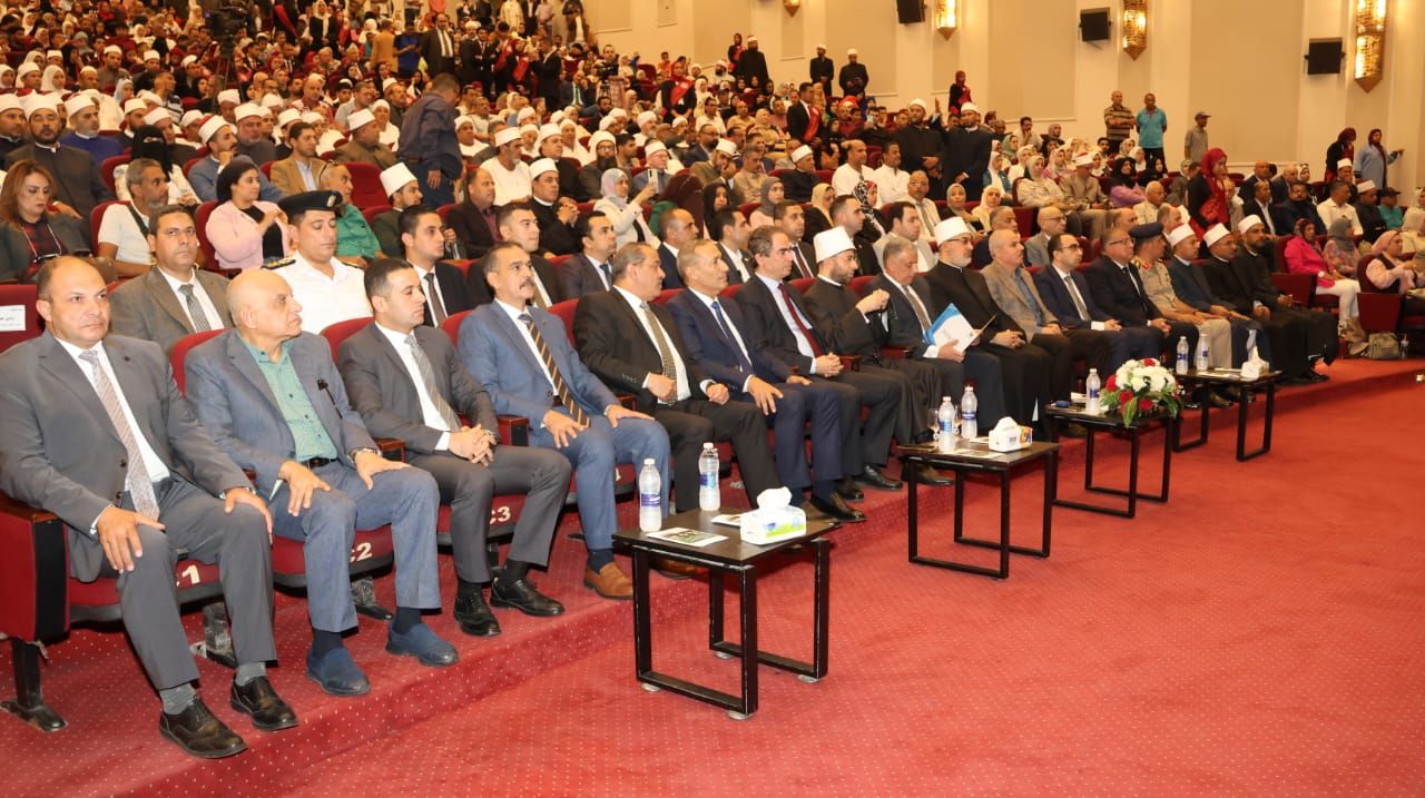 جانب من الندوة التثقيفية جانب من الندوة التثقيفية