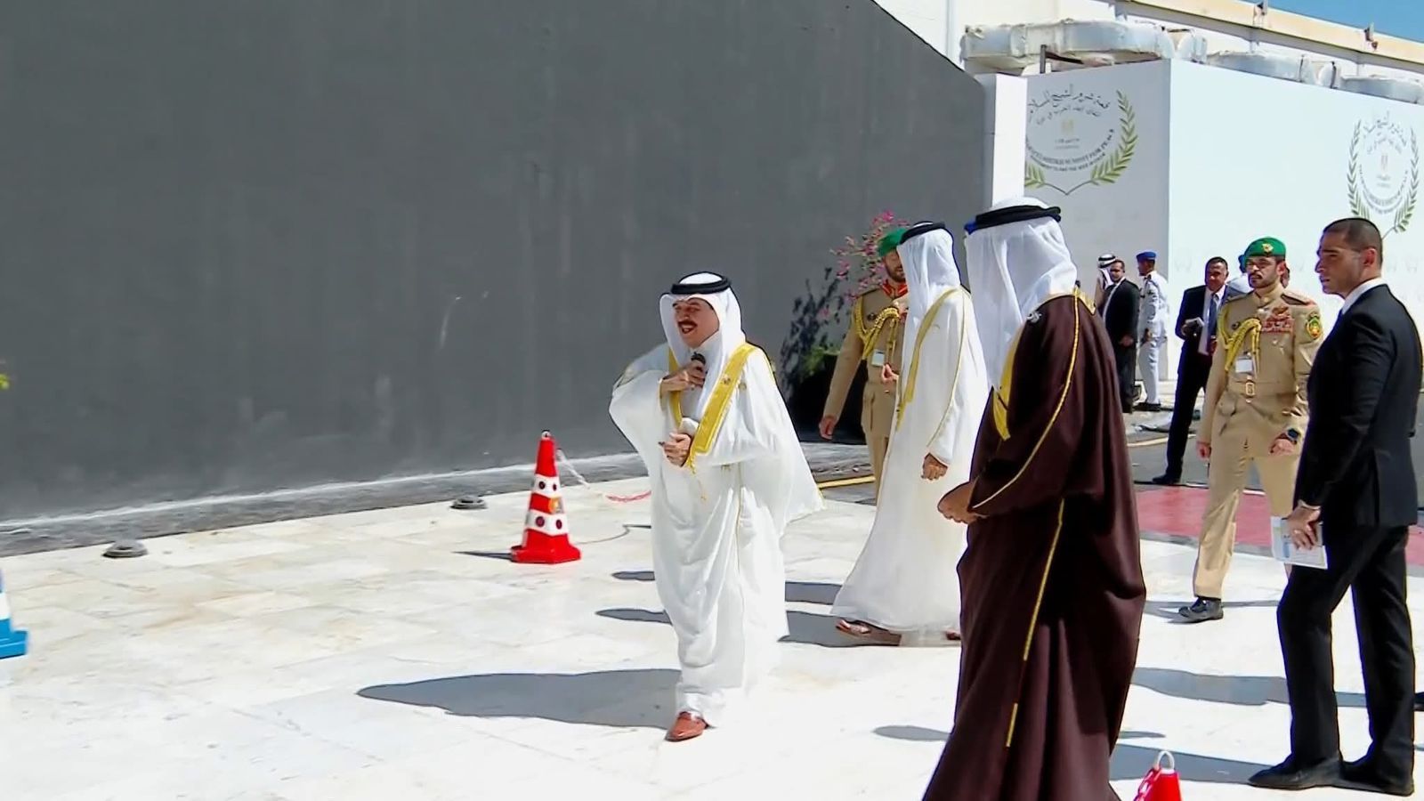 السيسي يستقبل ملك البحرين (5) السيسي يستقبل ملك البحرين (5)