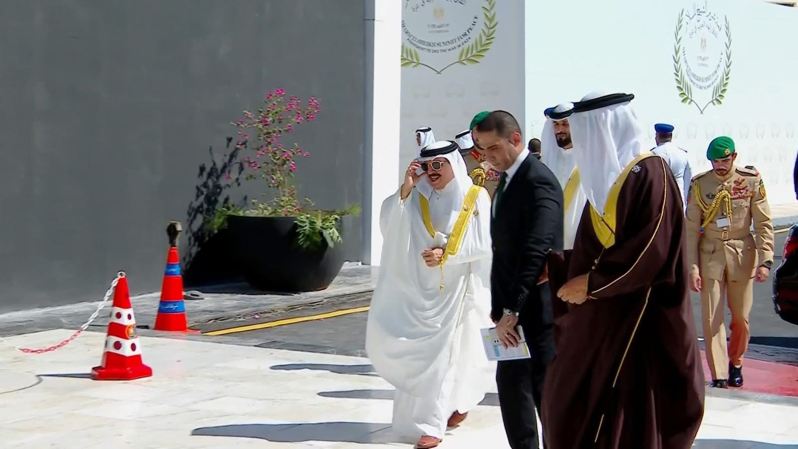 السيسي يستقبل ملك البحرين (3) السيسي يستقبل ملك البحرين (3)