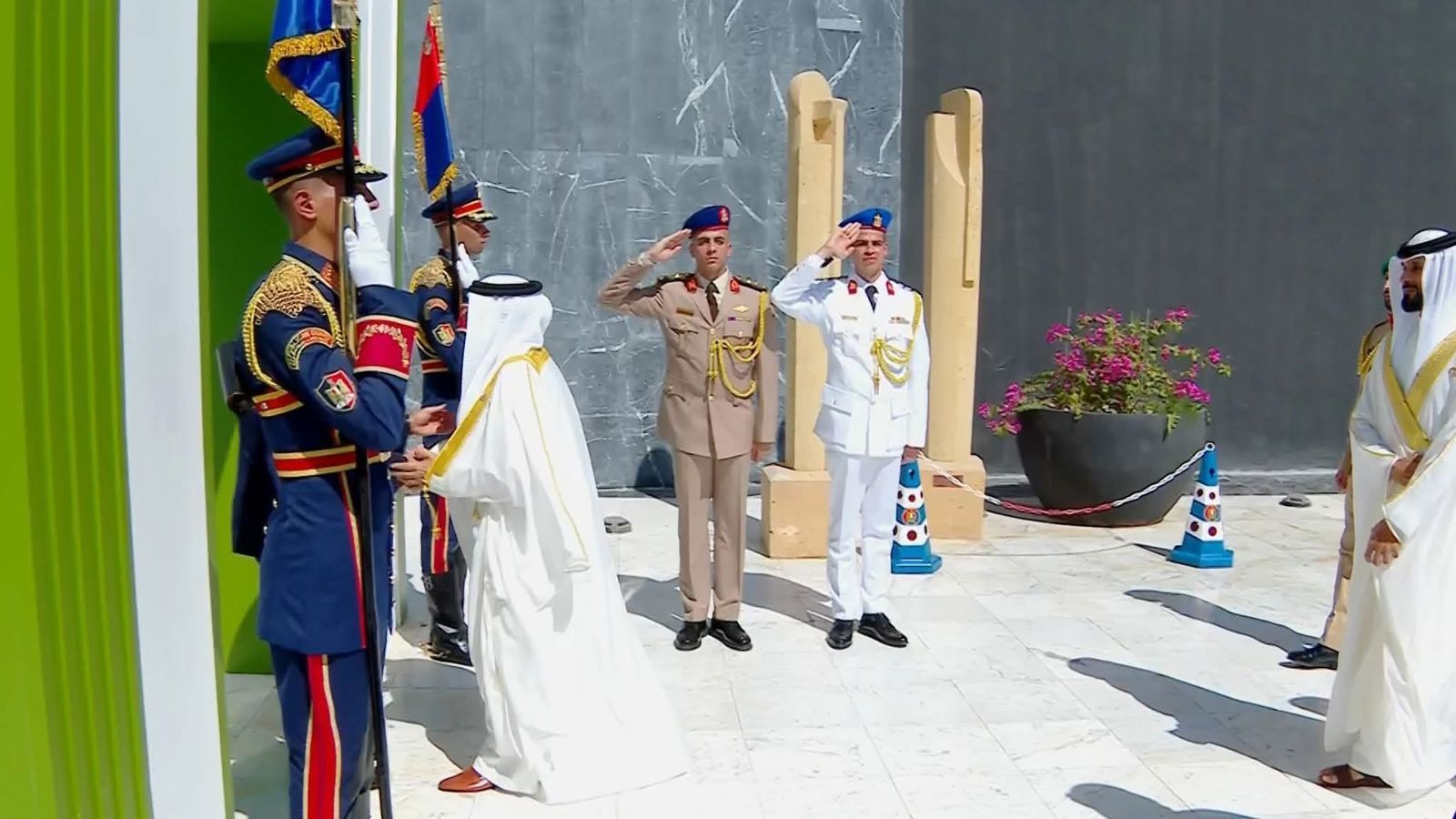 السيسي يستقبل ملك البحرين (2) السيسي يستقبل ملك البحرين (2)