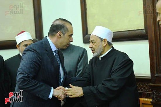 الدكتور أحمد الطيب والمستشار محمود فوزى الدكتور أحمد الطيب والمستشار محمود فوزى
