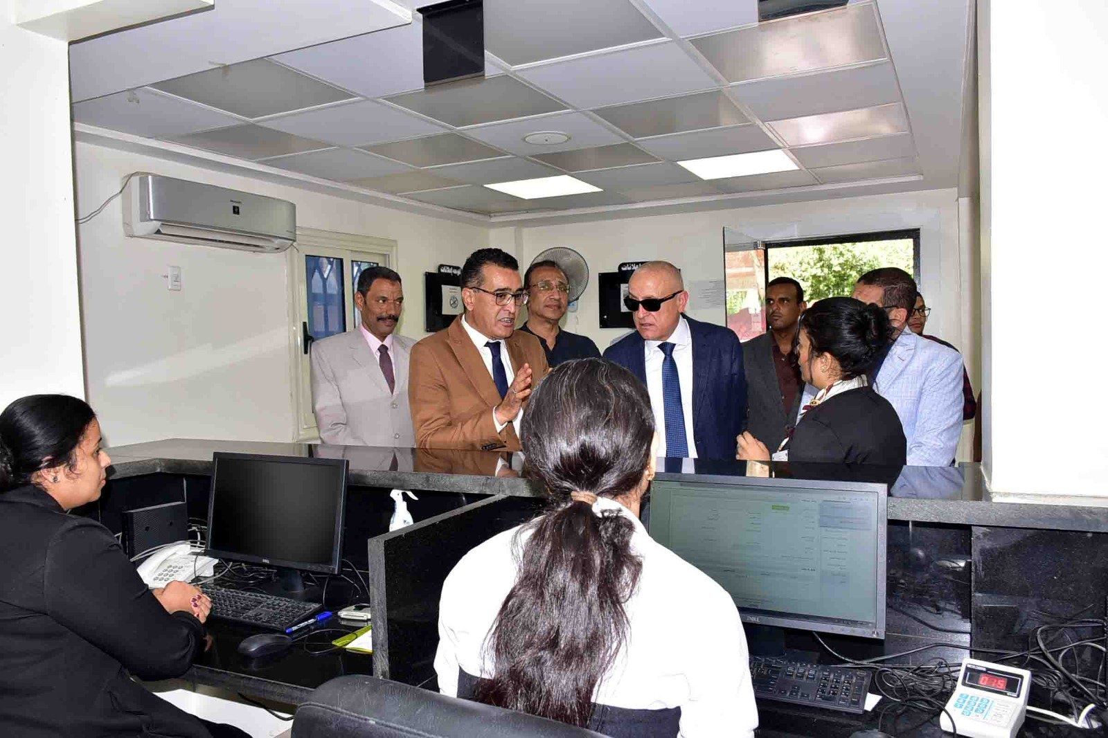 افتتاح مركز خدمة المواطنين فى وسط مدينة الأقصر افتتاح مركز خدمة المواطنين فى وسط مدينة الأقصر