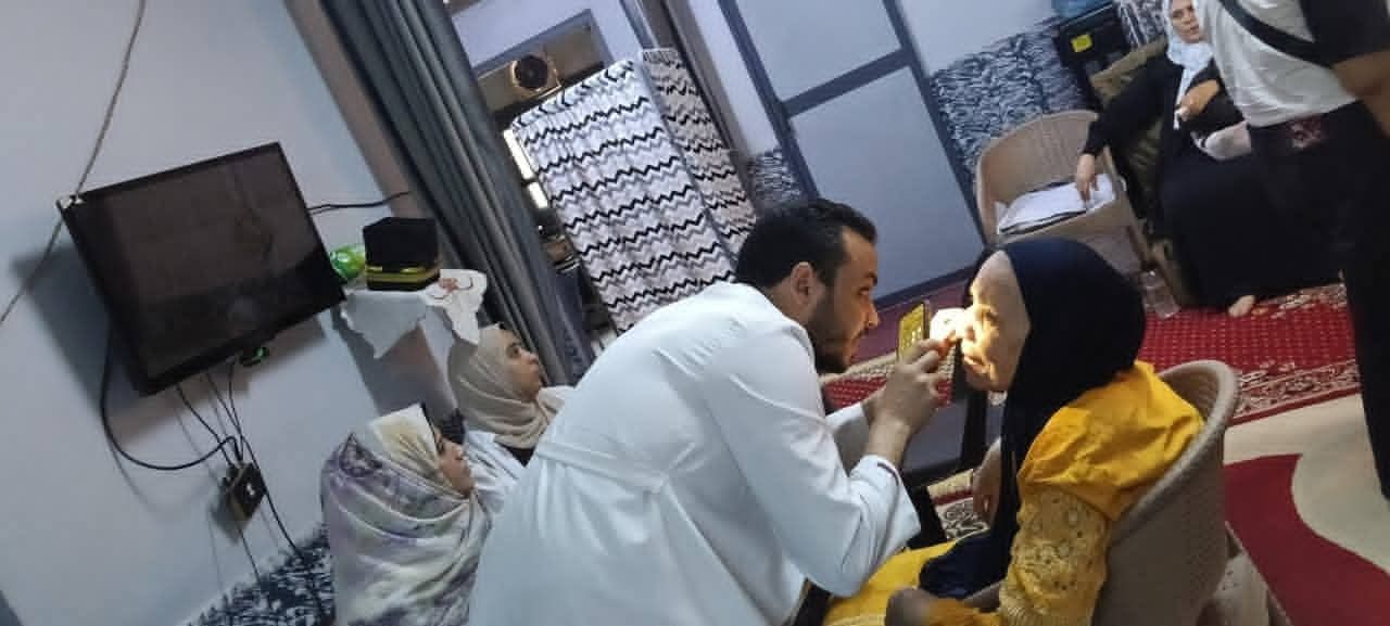 فحص العيون فحص العيون
