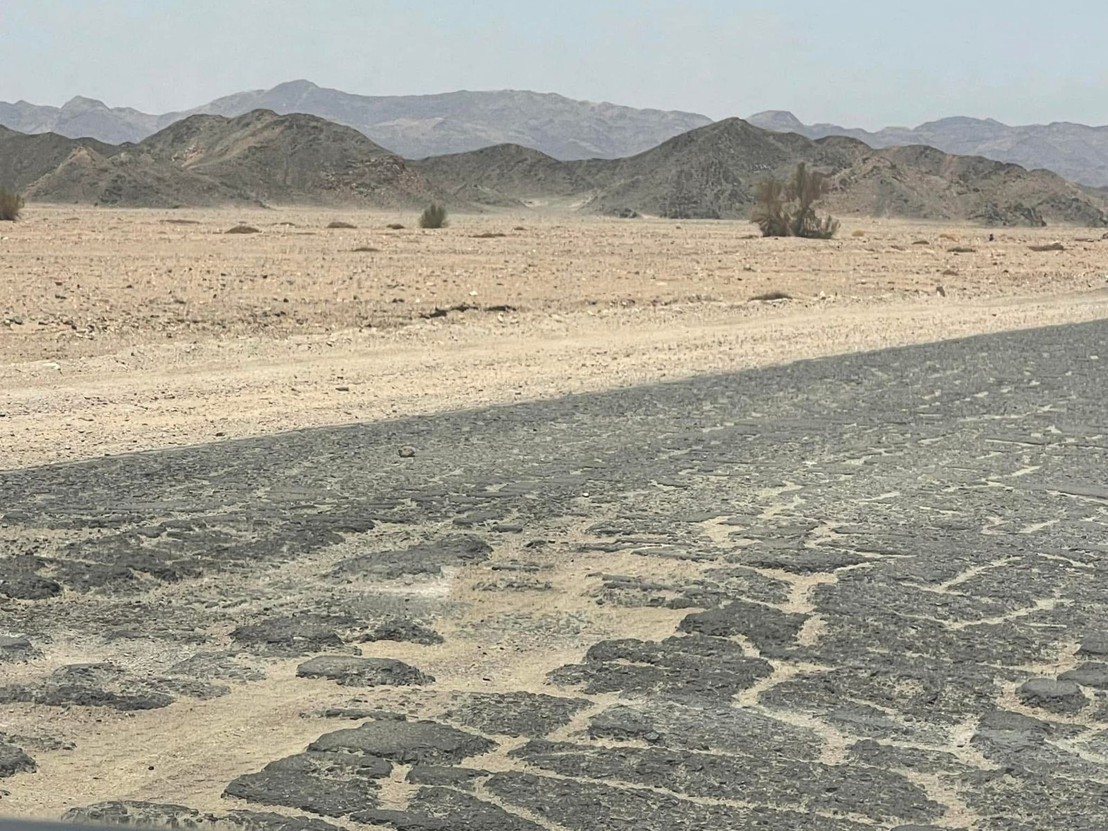 تدهور طريق القصير قفط تدهور طريق القصير قفط
