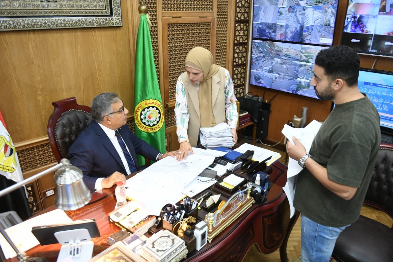محافظ الدقهلية يعلن اعتماد الأحوزة العمرانية لـ 106 عزبة فى 5 مراكز بالمحافظة (3) محافظ الدقهلية يعلن اعتماد الأحوزة العمرانية لـ 106 عزبة فى 5 مراكز بالمحافظة (3)