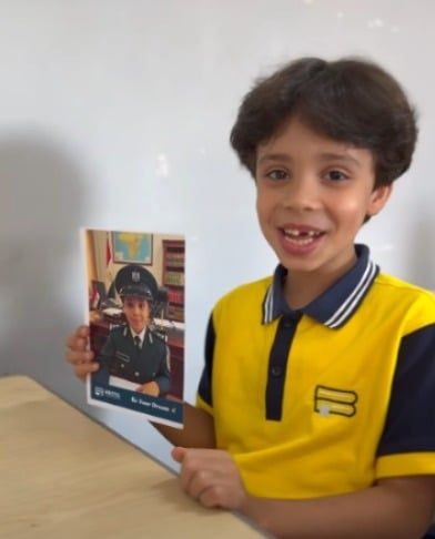 تفاعل طلاب المدرسة تفاعل طلاب المدرسة