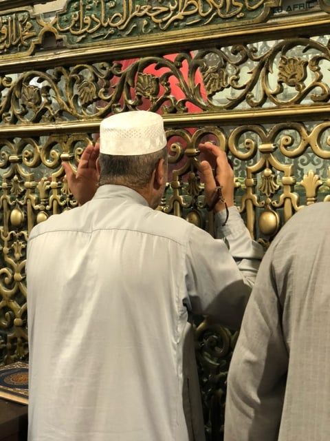 عدد من المترددين على مقام السيد البدوى (5) عدد من المترددين على مقام السيد البدوى (5)
