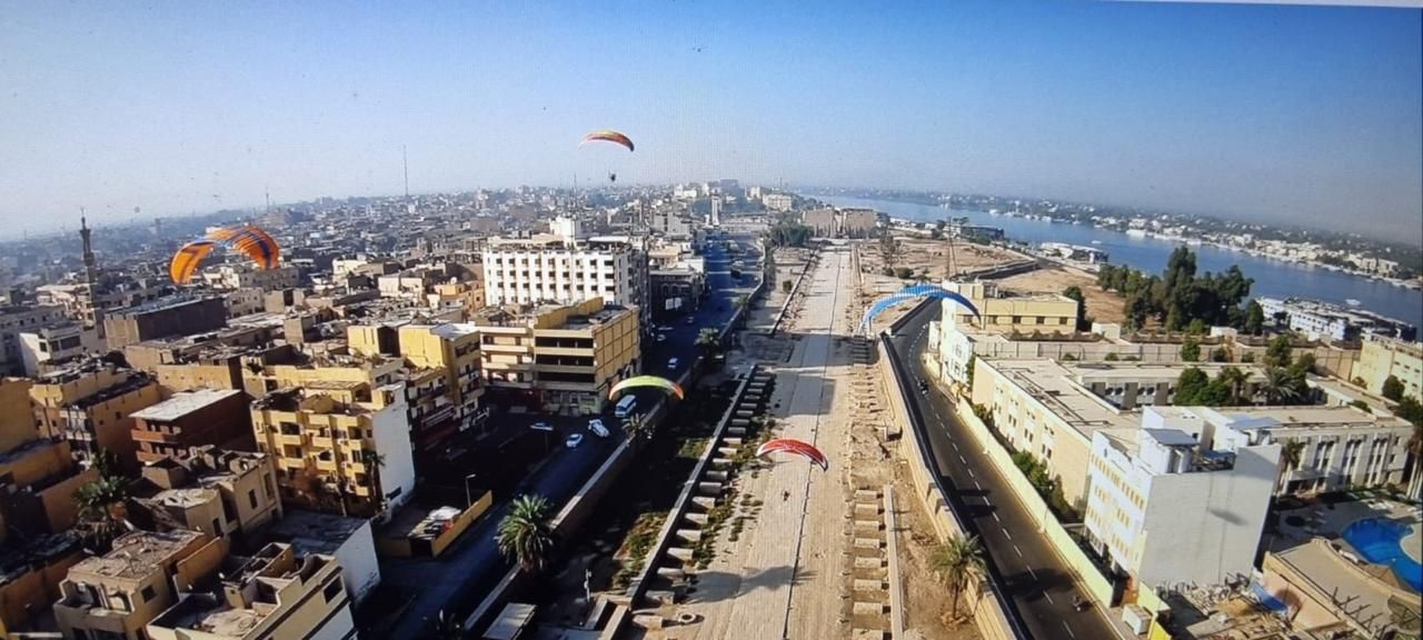 رحلات طيران الباراموتور فى الأقصر رحلات طيران الباراموتور فى الأقصر