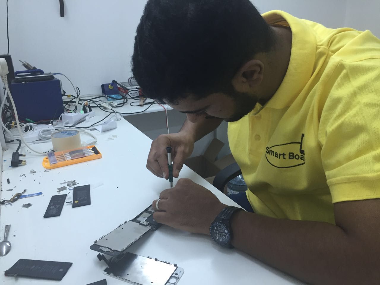 بعد نجاح المرحلة الأولى.. بدء #توطين_قطاع_الاتصالات كاملاً خلال 10 أيام