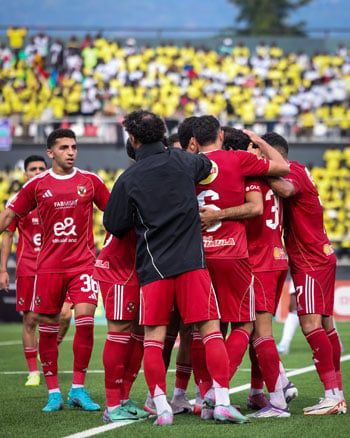 احتفال لاعبى الأهلى احتفال لاعبى الأهلى