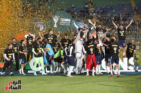 فريق بيراميدزيتوج بالسوبر فريق بيراميدزيتوج بالسوبر