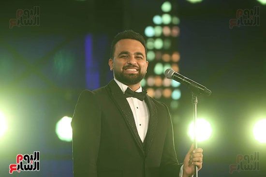 المطرب حسام حسنى المطرب حسام حسنى