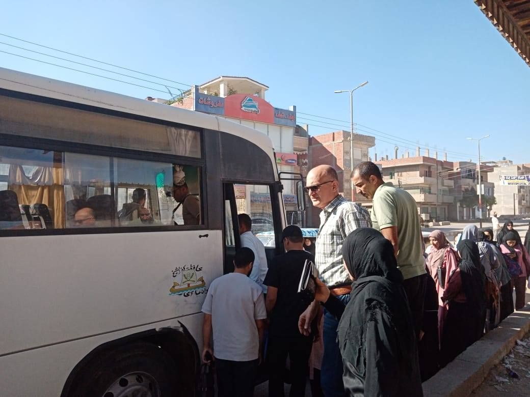 محاولة الحد من الزحام بالمواقف محاولة الحد من الزحام بالمواقف