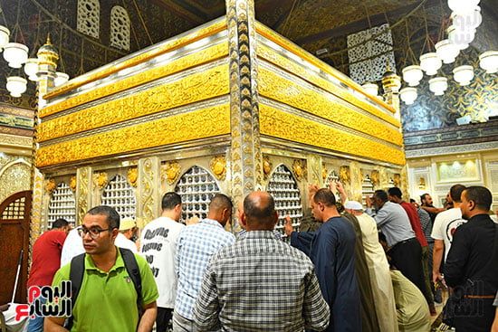 استعدادات الليلة الختامية لمولد الحسين (5) استعدادات الليلة الختامية لمولد الحسين (5)