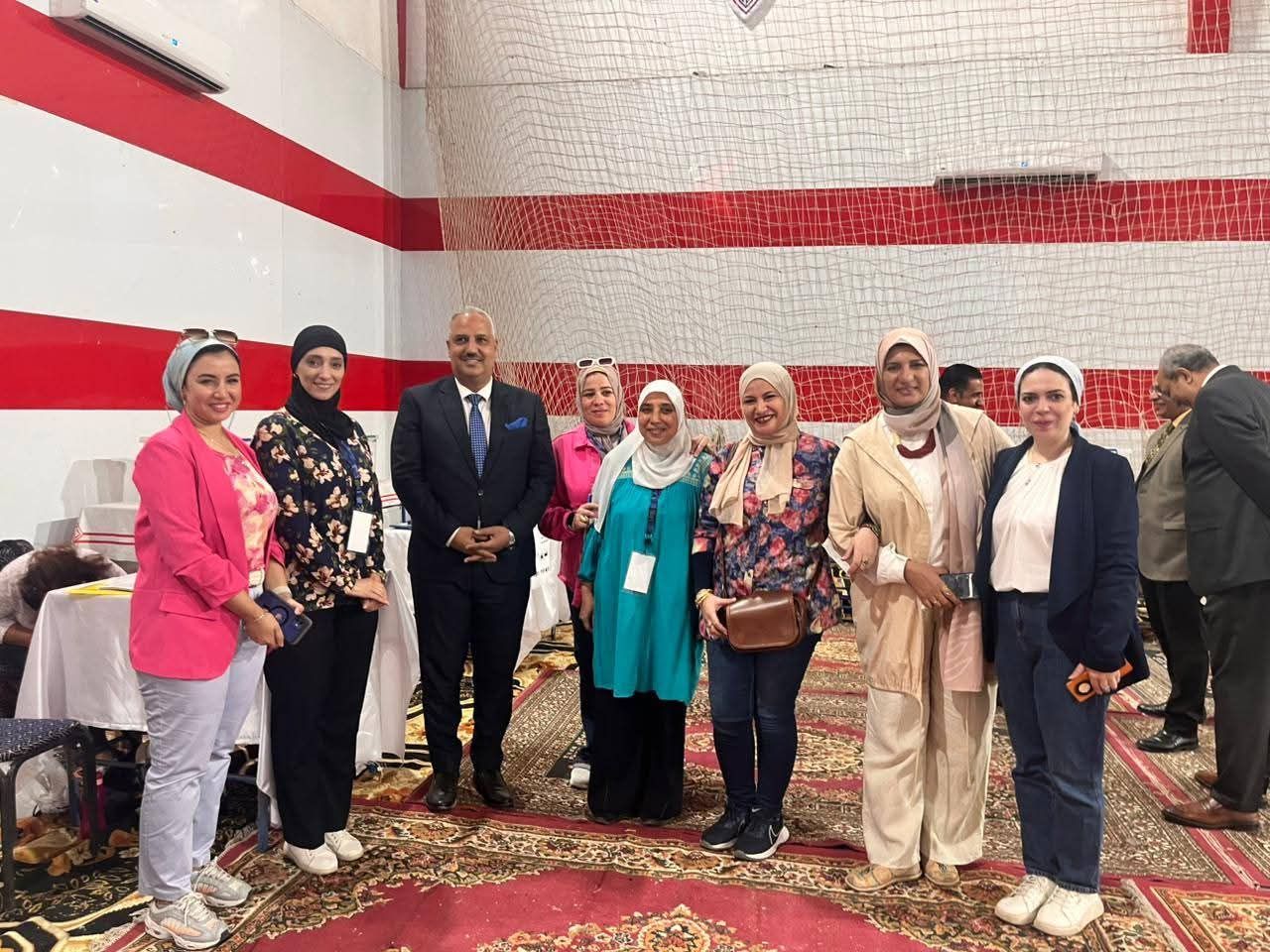 الصبروط يتوسط موظفي الشباب والرياضة الصبروط يتوسط موظفي الشباب والرياضة