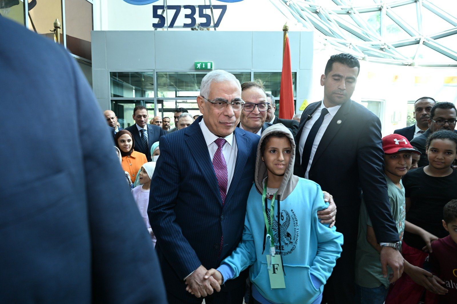 النائب العام يزور مستشفى سرطان الأطفال (6) النائب العام يزور مستشفى سرطان الأطفال (6)