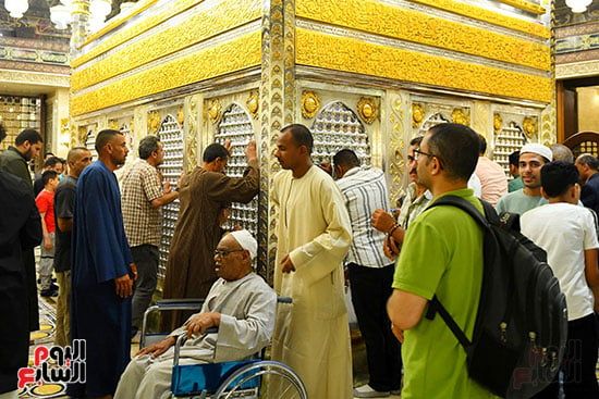 استعدادات الليلة الختامية لمولد الحسين (1) استعدادات الليلة الختامية لمولد الحسين (1)