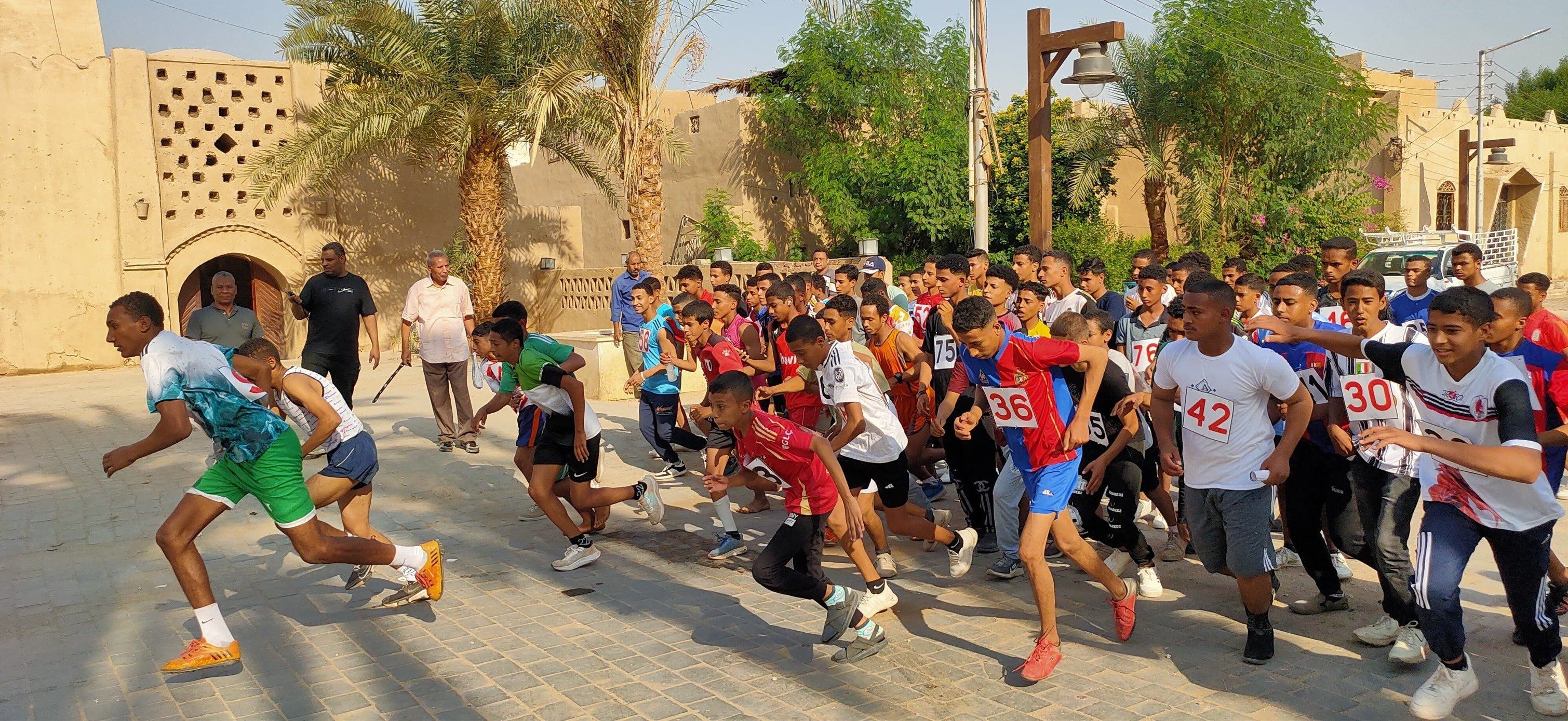 أزهر الأقصر ينظم فعاليات ماراثون بطولة إختراق الضاحية أزهر الأقصر ينظم فعاليات ماراثون بطولة إختراق الضاحية