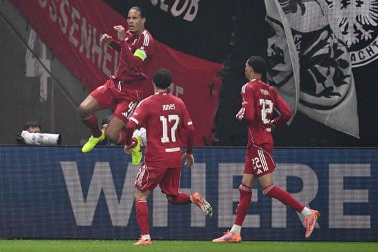 احتفال لاعبى ليفربول بالهدف