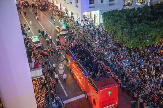 منتخب المغرب للشباب يحتفل بالمونديال فى حافلة مكشوفة بشوارع الرباط منتخب المغرب للشباب يحتفل بالمونديال فى حافلة مكشوفة بشوارع الرباط