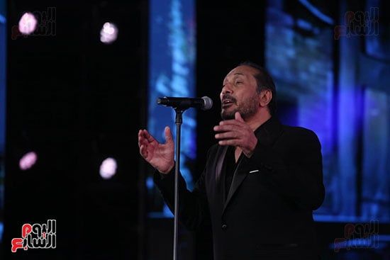 على الحجار يطرب الجمهور على الحجار يطرب الجمهور