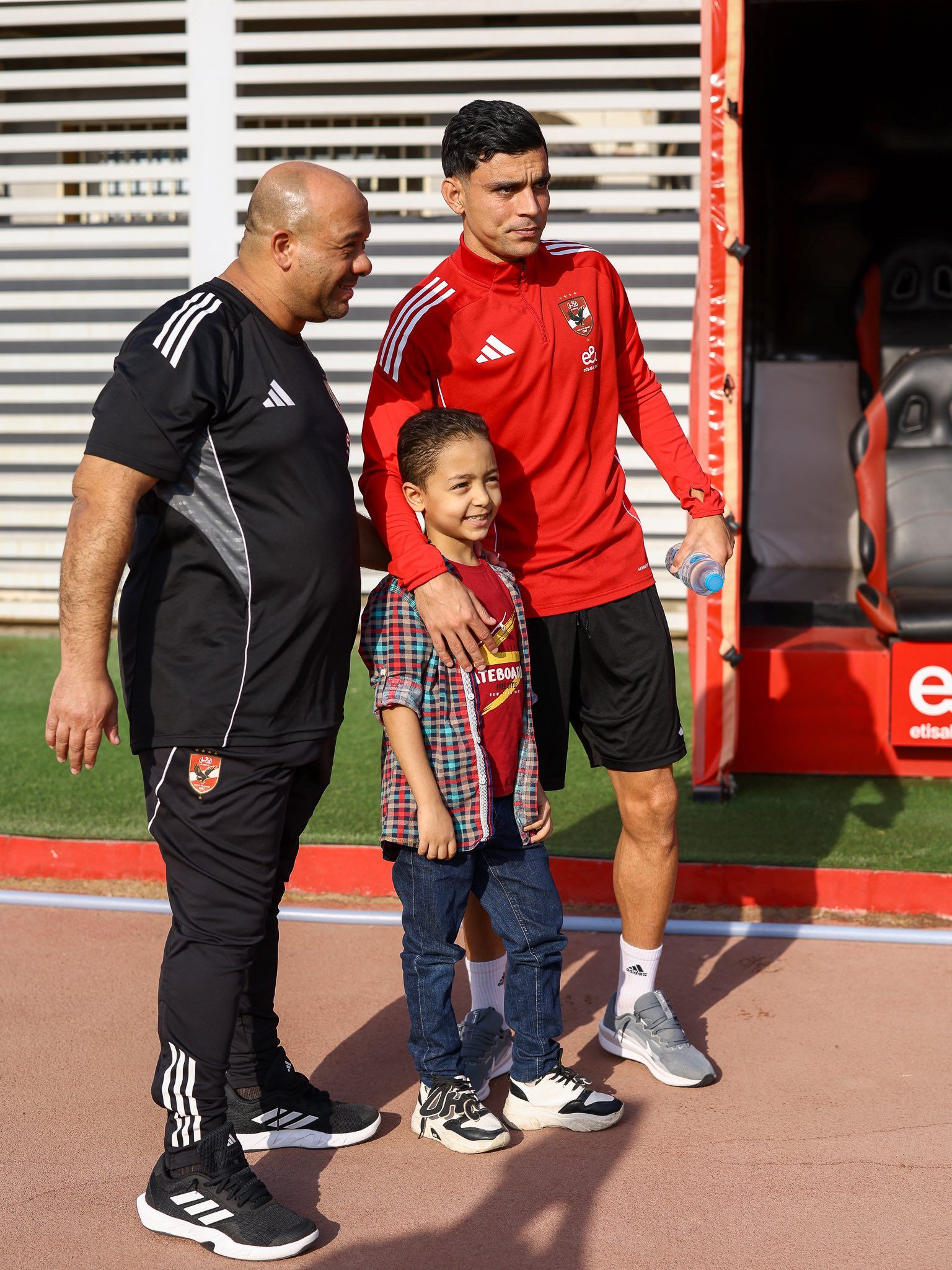 بن شرقي مع الطفل بن شرقي مع الطفل