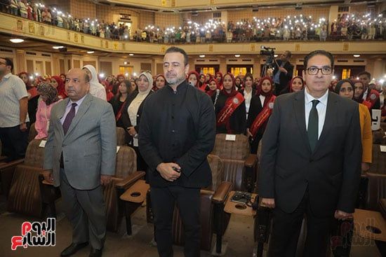 بدء ندوة الداعية مصطفى حسنى (11) بدء ندوة الداعية مصطفى حسنى (11)