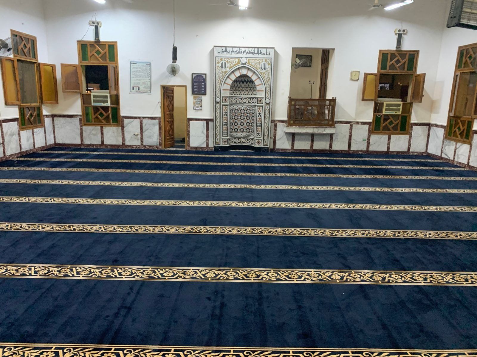 إنهاء أعمال فرش مسجد قطاع الأمن المركزي بالقرنة إنهاء أعمال فرش مسجد قطاع الأمن المركزي بالقرنة