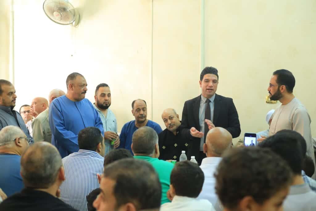 لقاء نائب المحافظ والاهالى لقاء نائب المحافظ والاهالى