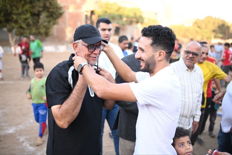 جانب من التكريم جانب من التكريم
