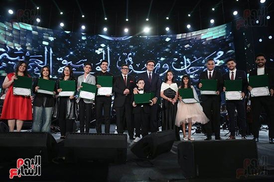 توزيع جوائز مهرجان الموسيقي العربية توزيع جوائز مهرجان الموسيقي العربية