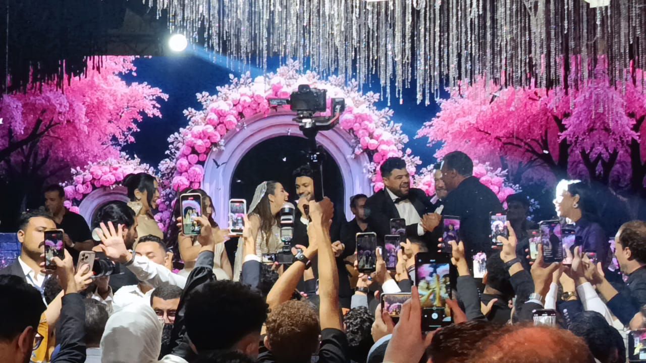 رامي صبري يحيي حفل زفاف أحمد جمال وفرح الموجي (2) رامي صبري يحيي حفل زفاف أحمد جمال وفرح الموجي (2)
