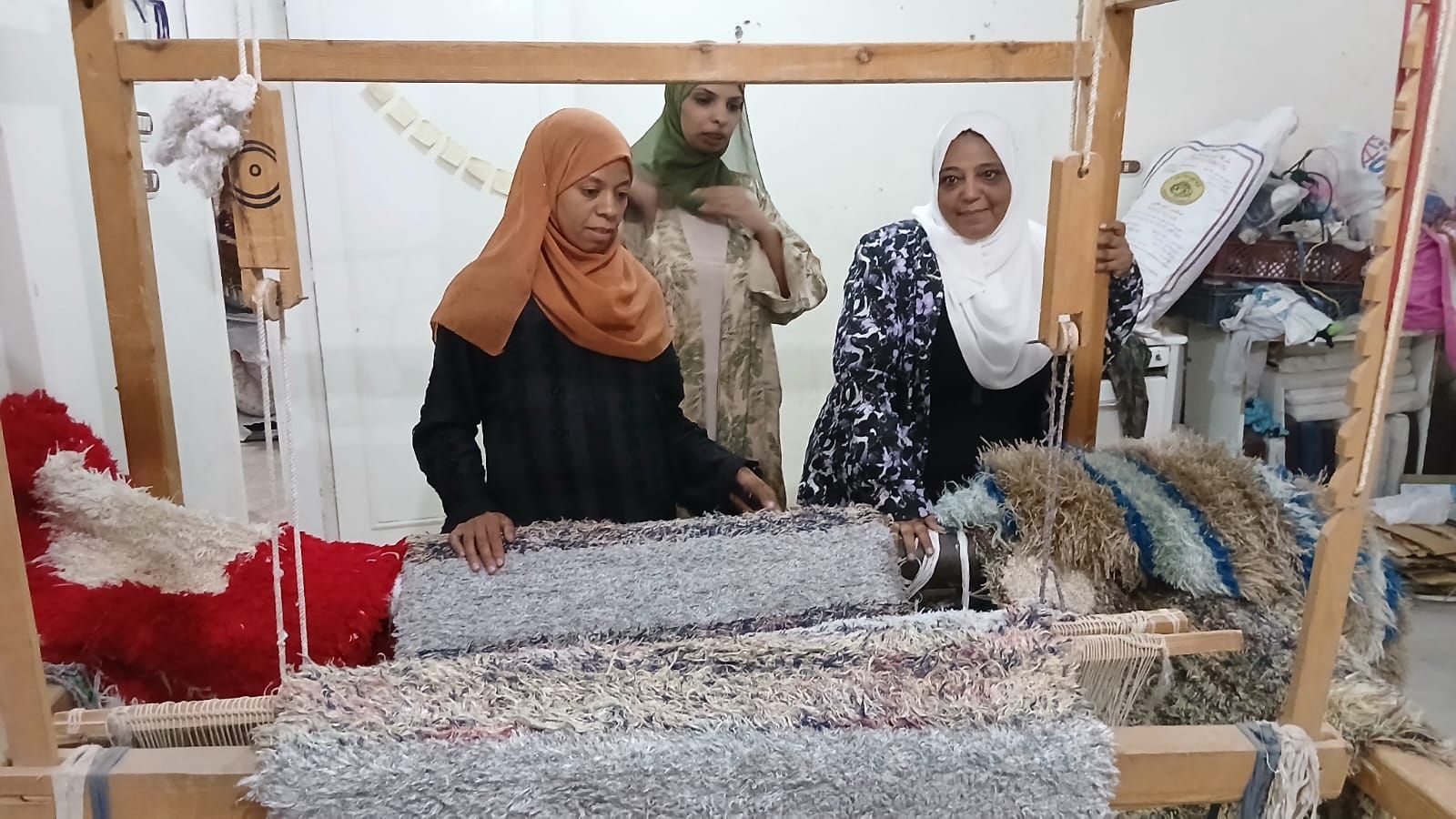 مشروع السجاد يدويا بقنا مشروع السجاد يدويا بقنا