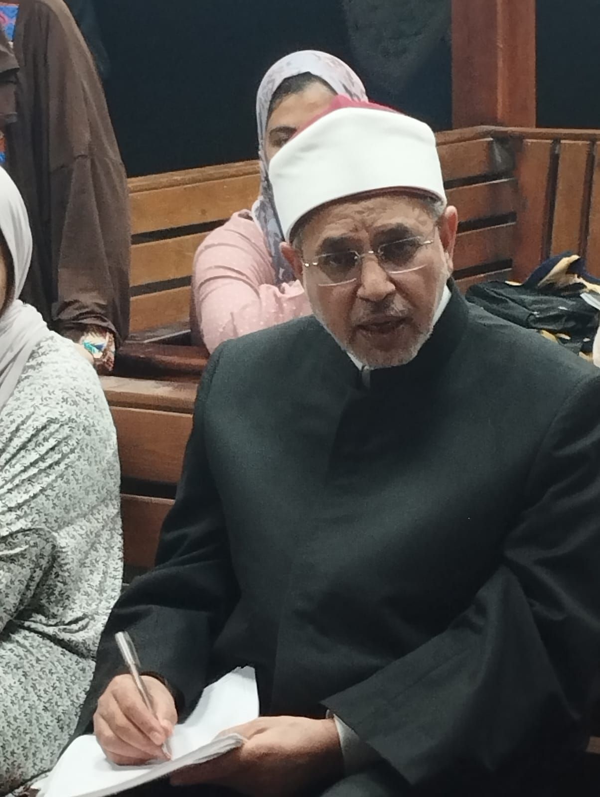 رئيس جامعة الأزهر فى المدينة الجامعية للطالبات بمدينة نصر رئيس جامعة الأزهر فى المدينة الجامعية للطالبات بمدينة نصر