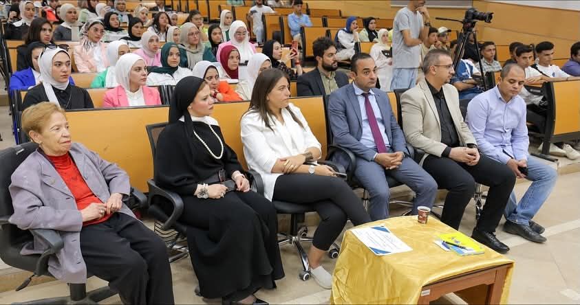 كلية الإعلام بجامعة النهضة تكرم الكاتب الدكتور محمد ثروت (4) كلية الإعلام بجامعة النهضة تكرم الكاتب الدكتور محمد ثروت (4)
