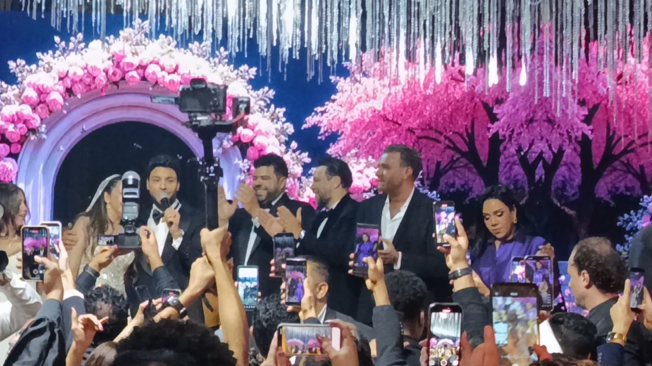 رامي صبري يحيي حفل زفاف أحمد جمال وفرح الموجي (4) رامي صبري يحيي حفل زفاف أحمد جمال وفرح الموجي (4)