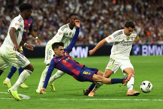 لقاء برشلونة وريال مدريد لقاء برشلونة وريال مدريد