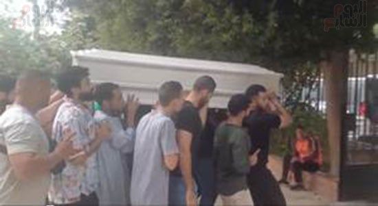 جنازة-شقيق-فريدة-سيف-النصر-(2) جنازة-شقيق-فريدة-سيف-النصر-(2)